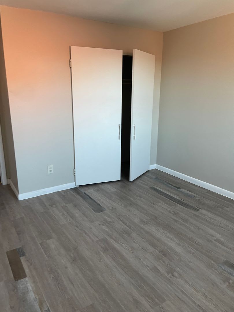 22 ELLIOTT ST – photo 3