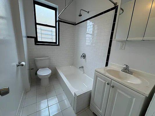 2180 Ryer Avenue – photo 4