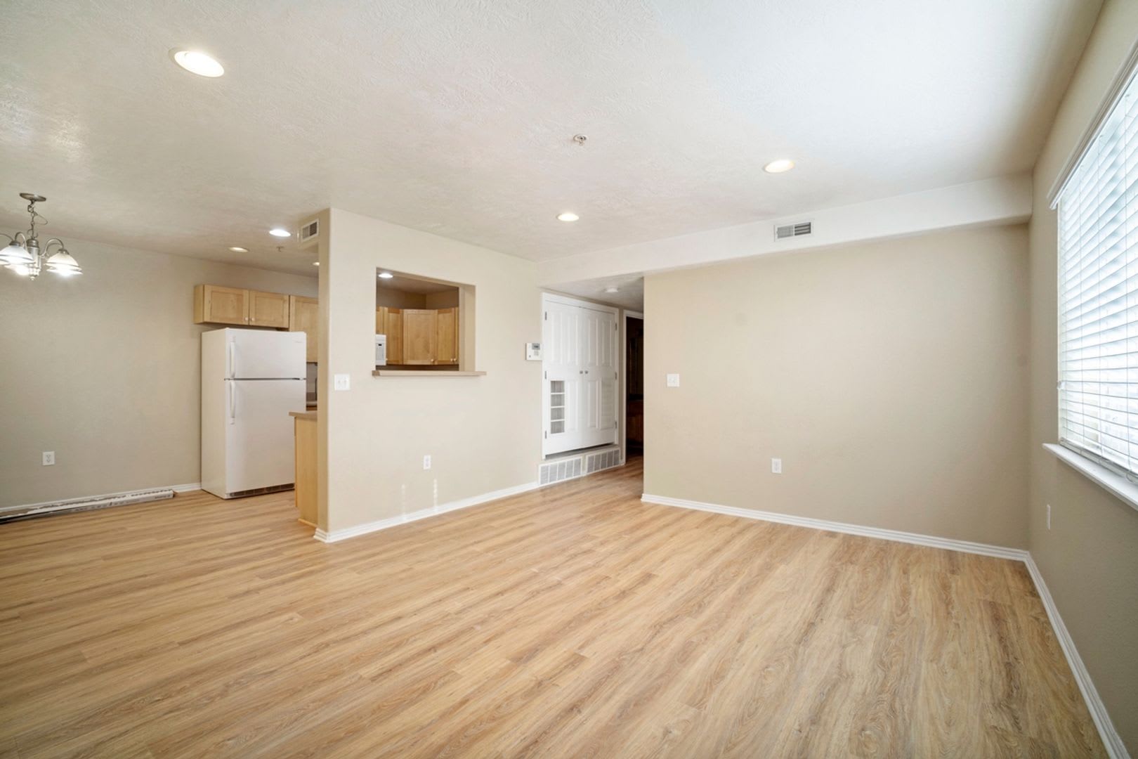 SzalsBro (3 Condo) – photo 2