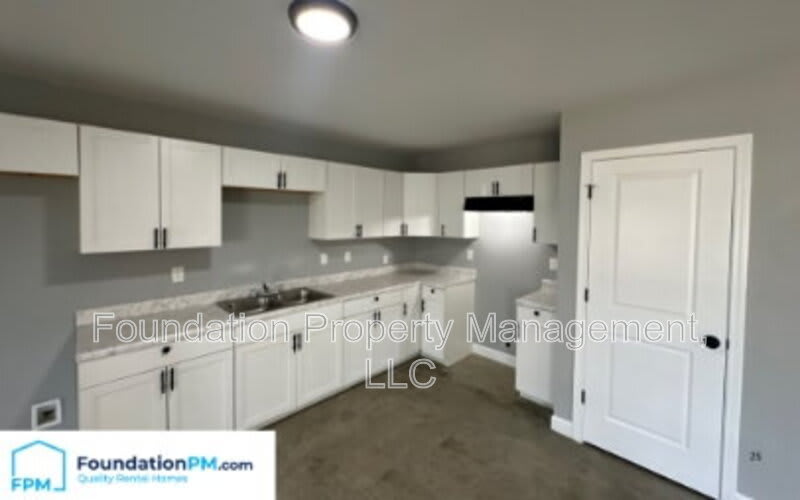 555 Monteagle Drive – photo 3
