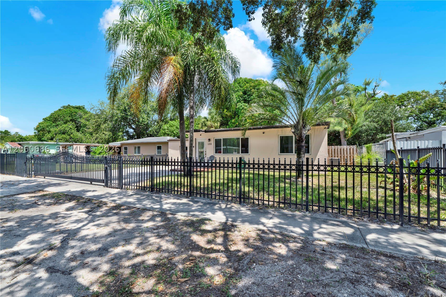 135 Nw 121St St – photo 2
