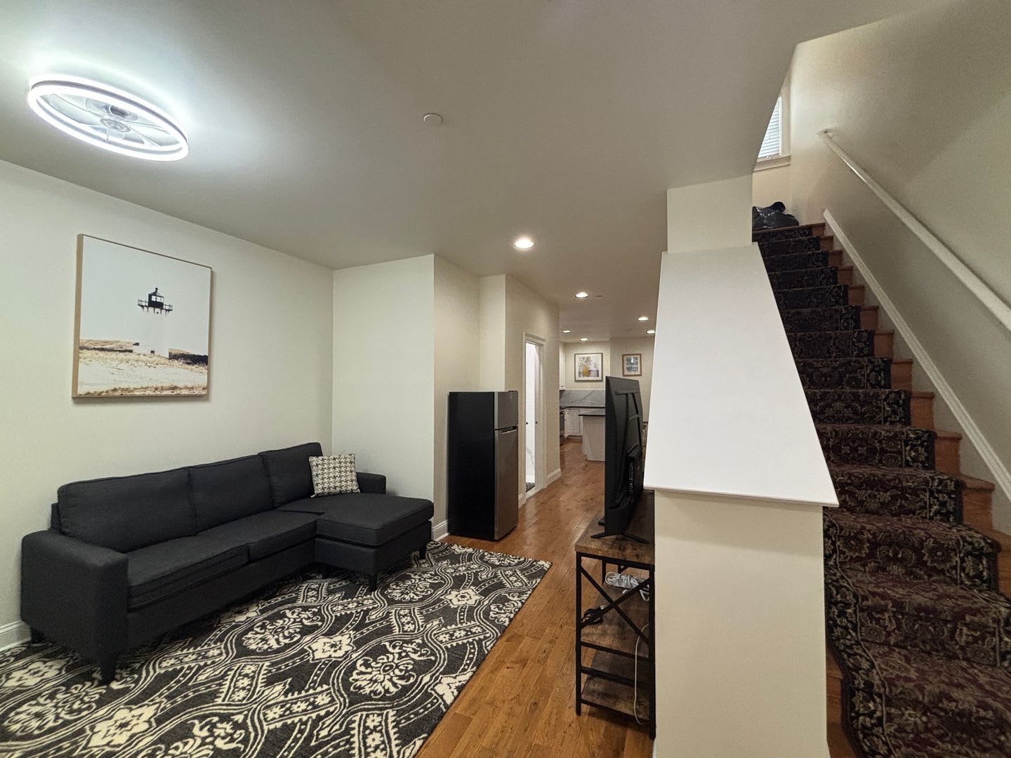 4080 Spring Garden st – photo 4