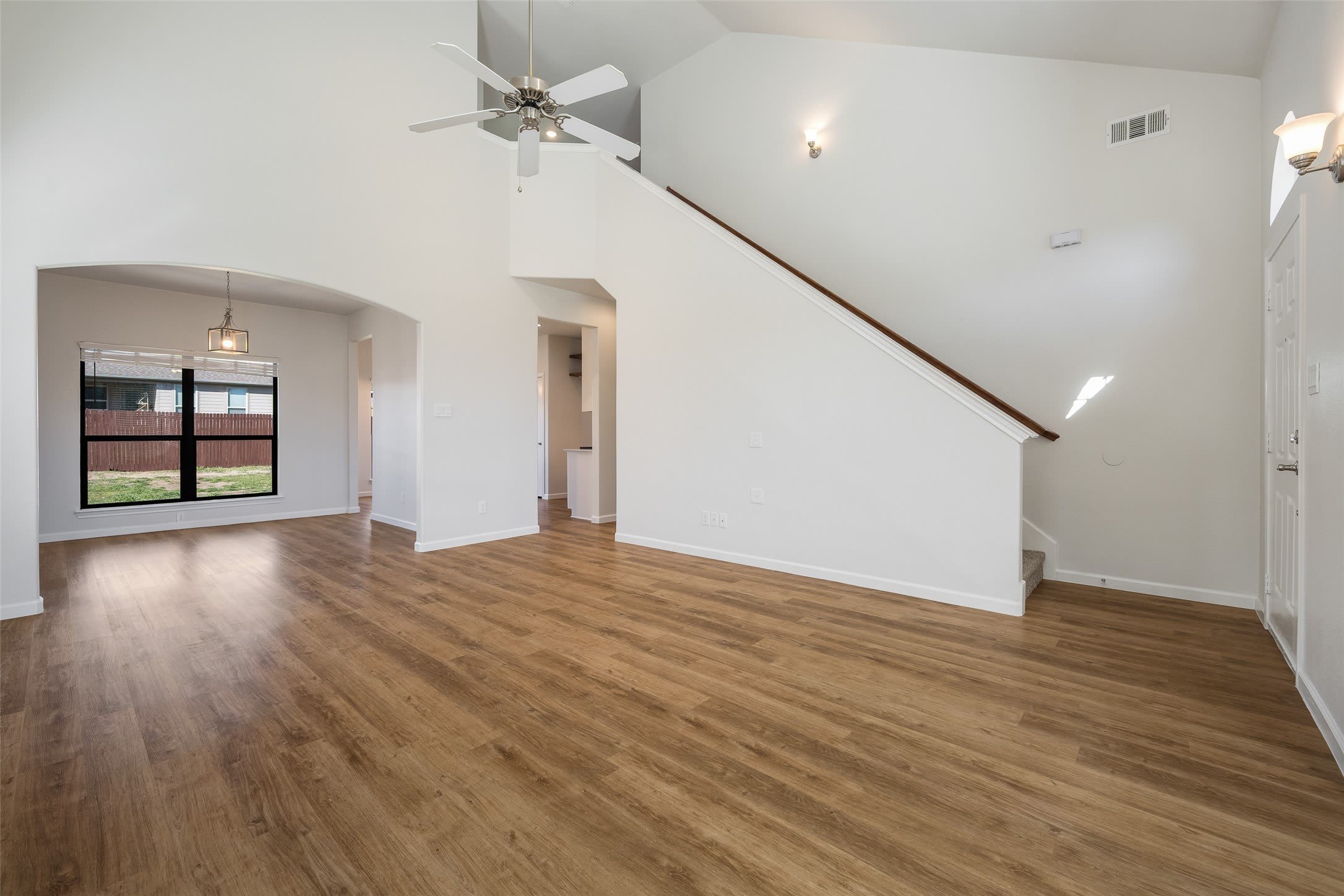 826 Hazels Way – photo 5