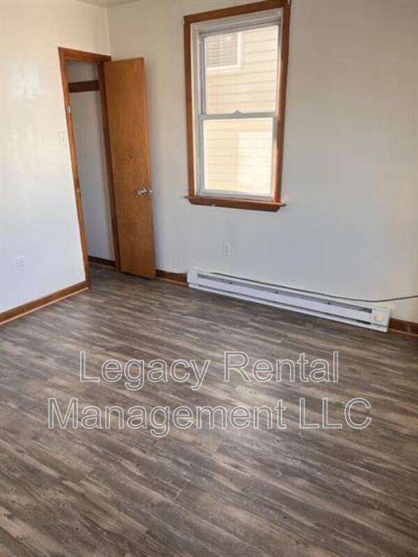 116 East Broad Street – photo 4