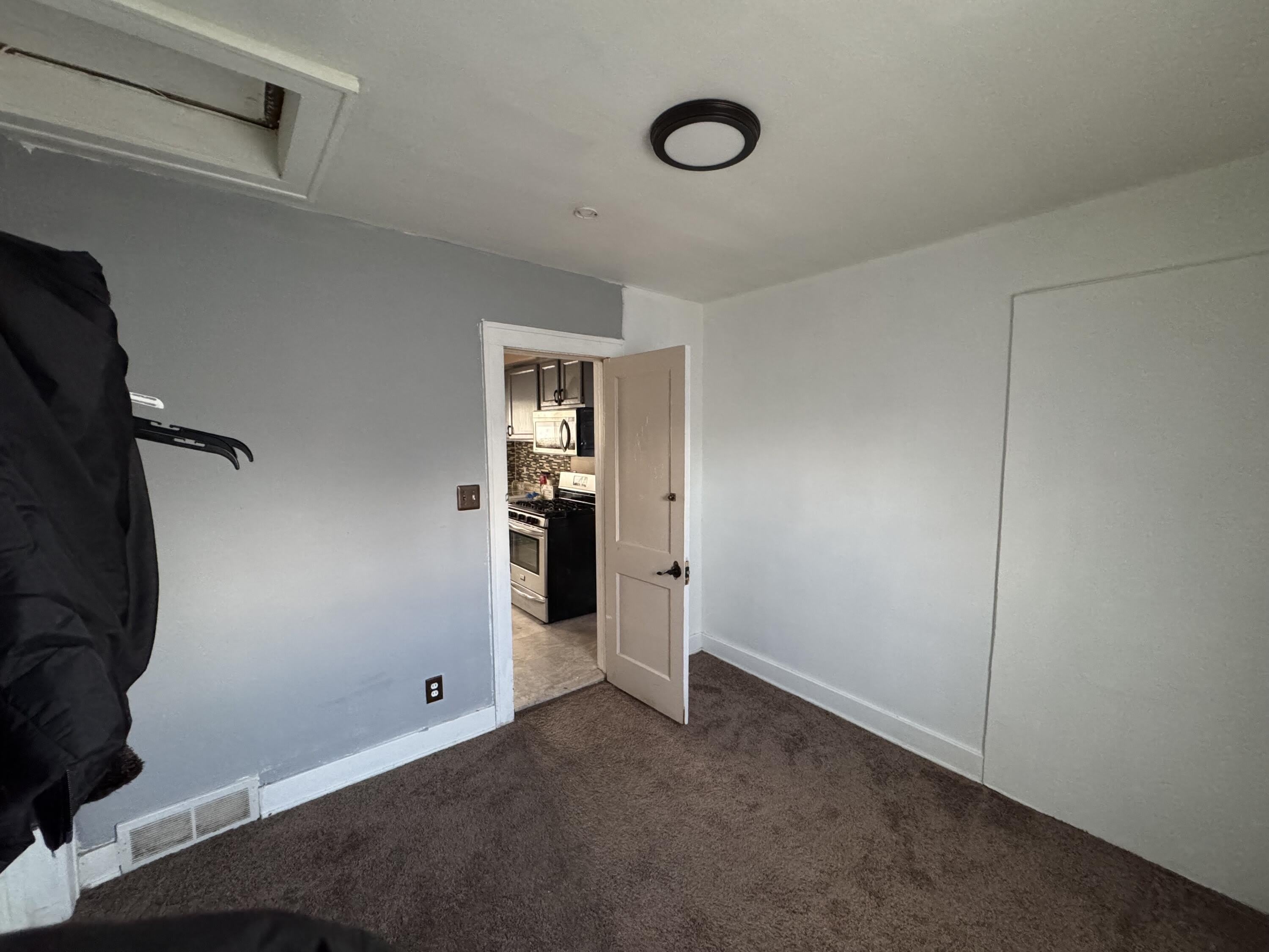 17125 Dora Street – photo 3