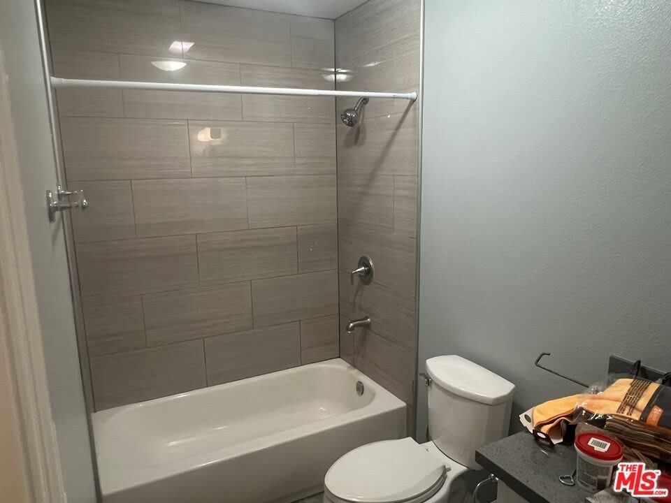 223 E 30th St – photo 3