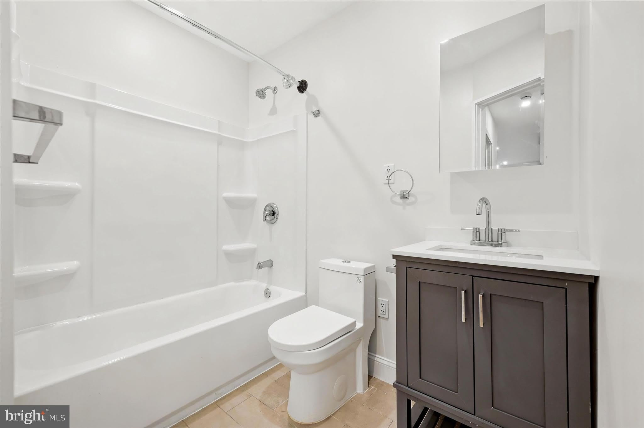6419 RACE Street – photo 4