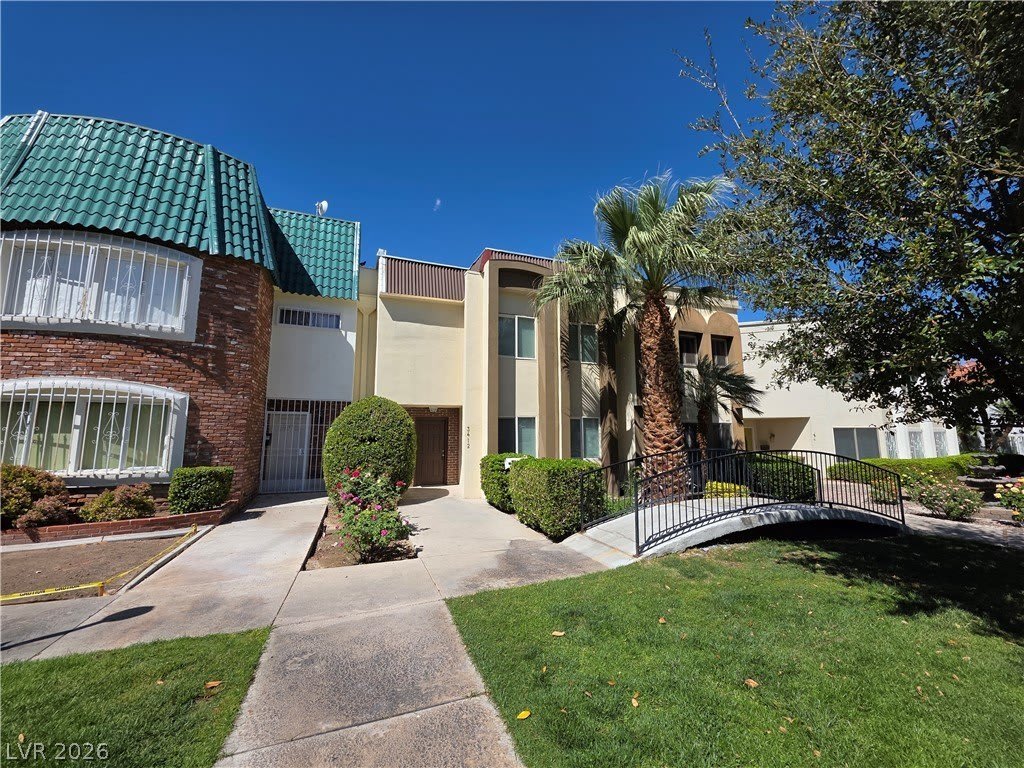 3412 Townhouse Drive – photo 2