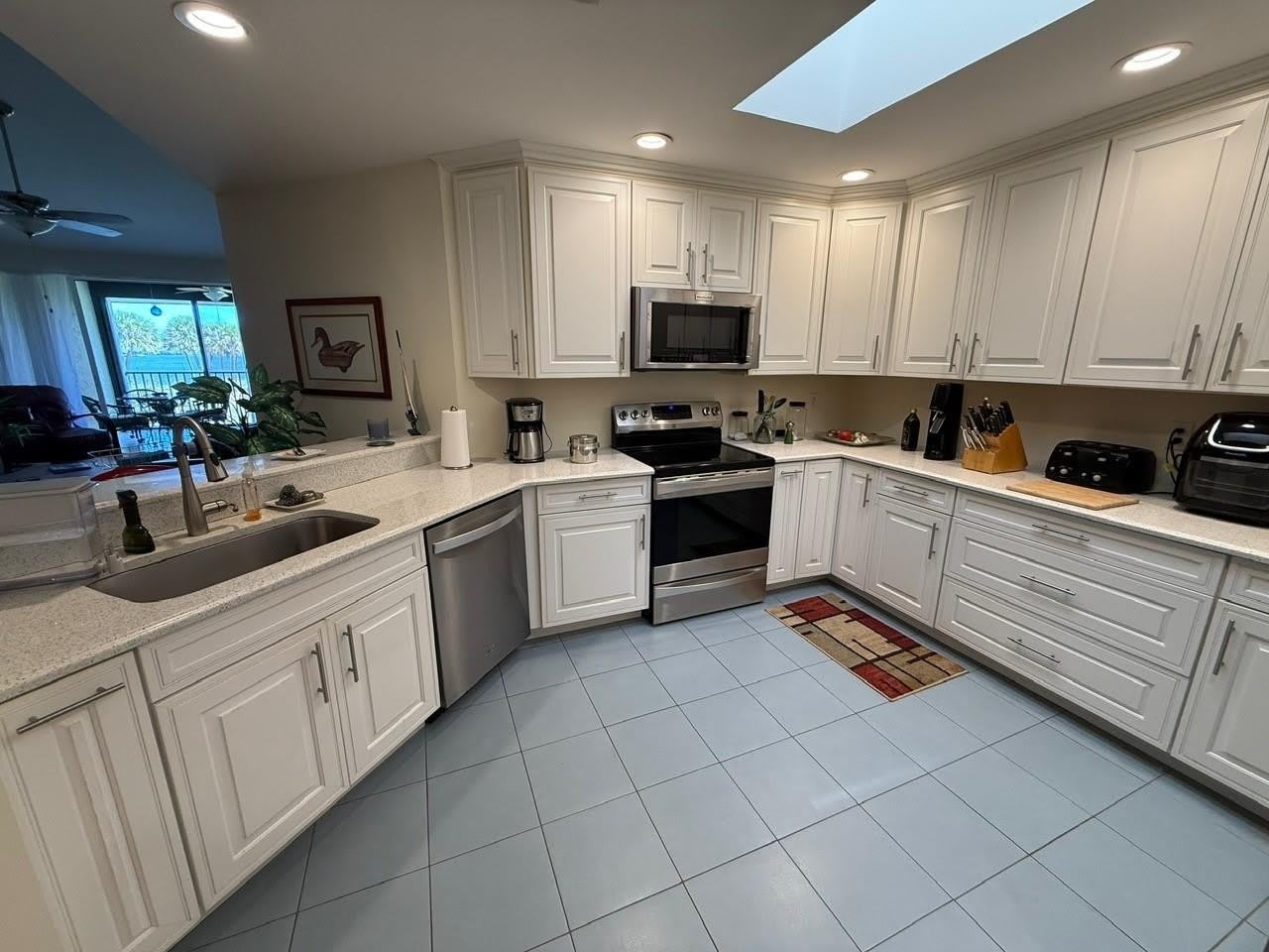 6102 SE Landing Way – photo 3