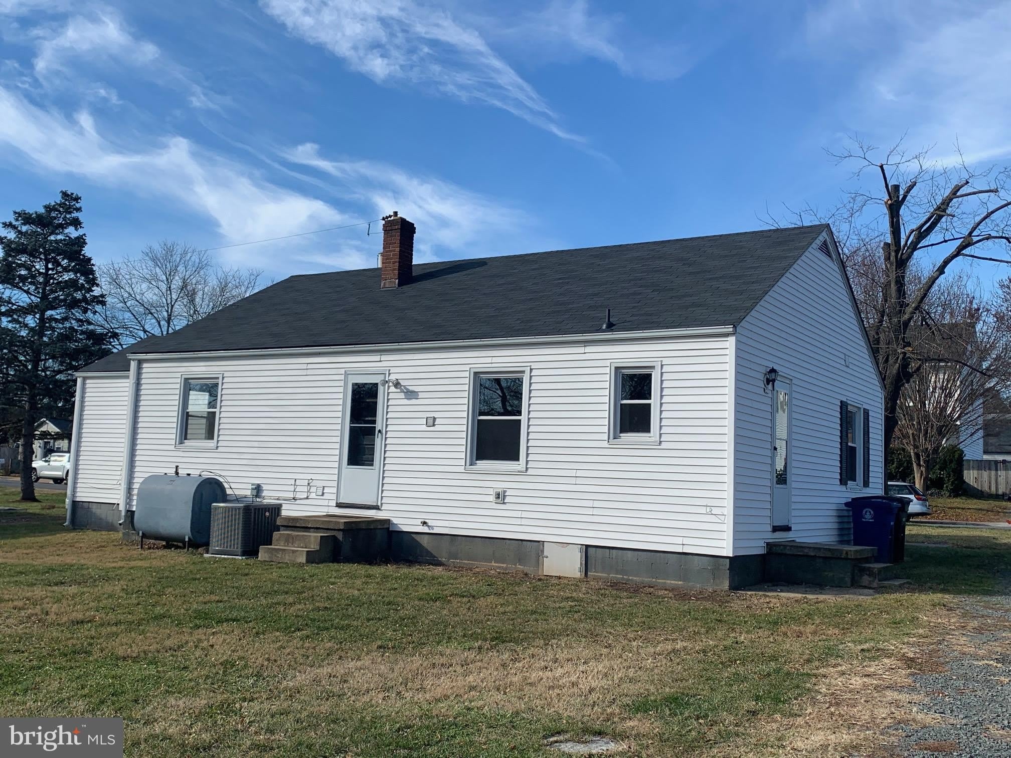 110 PERSHING Avenue NW – photo 3
