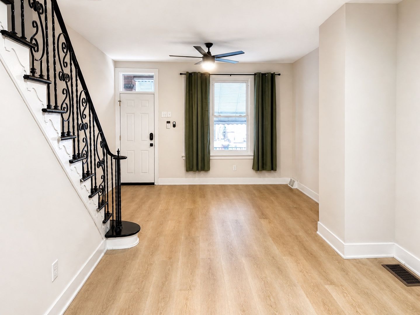 Newly Renovated 3 Bedroom – photo 5