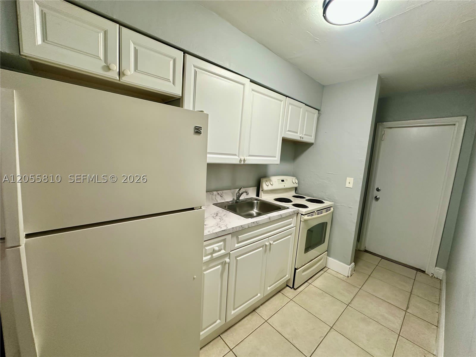 2110 Washington Ave – photo 2