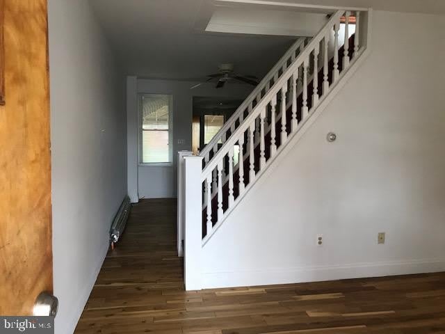 4639 WORTH ST – photo 3