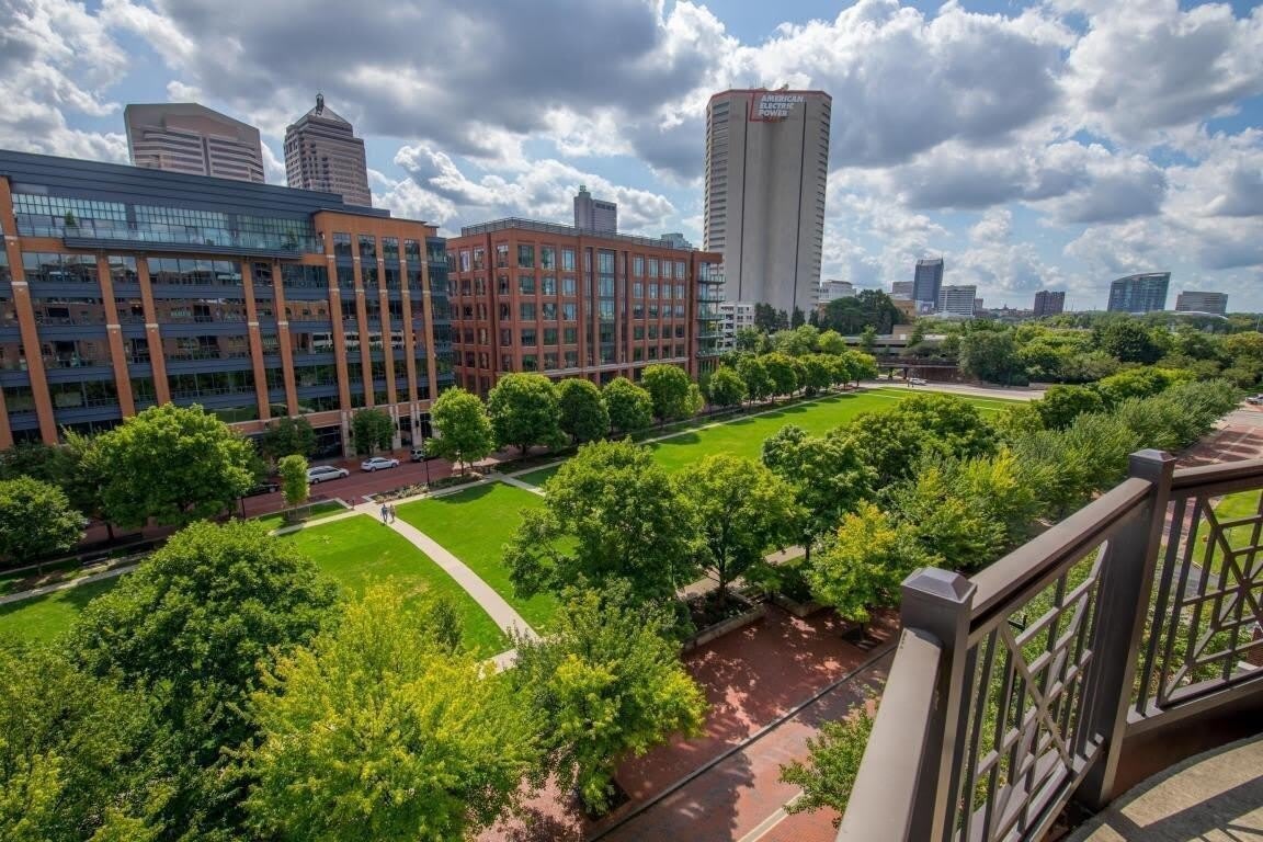 250 Daniel Burnham Square – photo 3