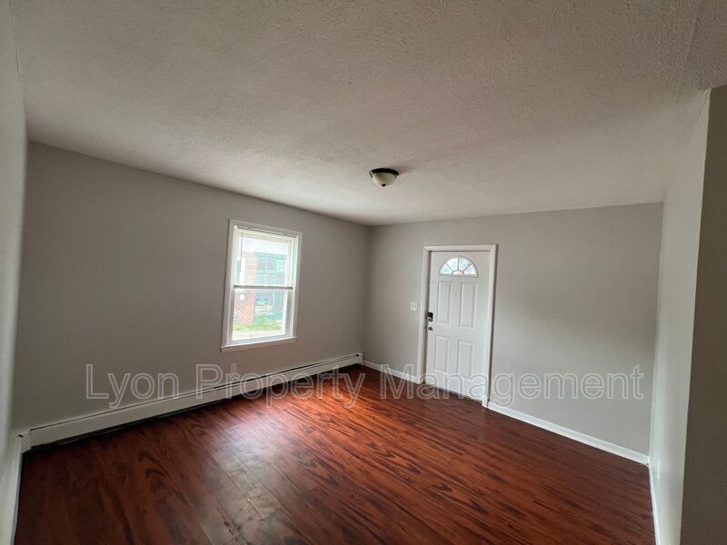 53 Prest St – photo 4