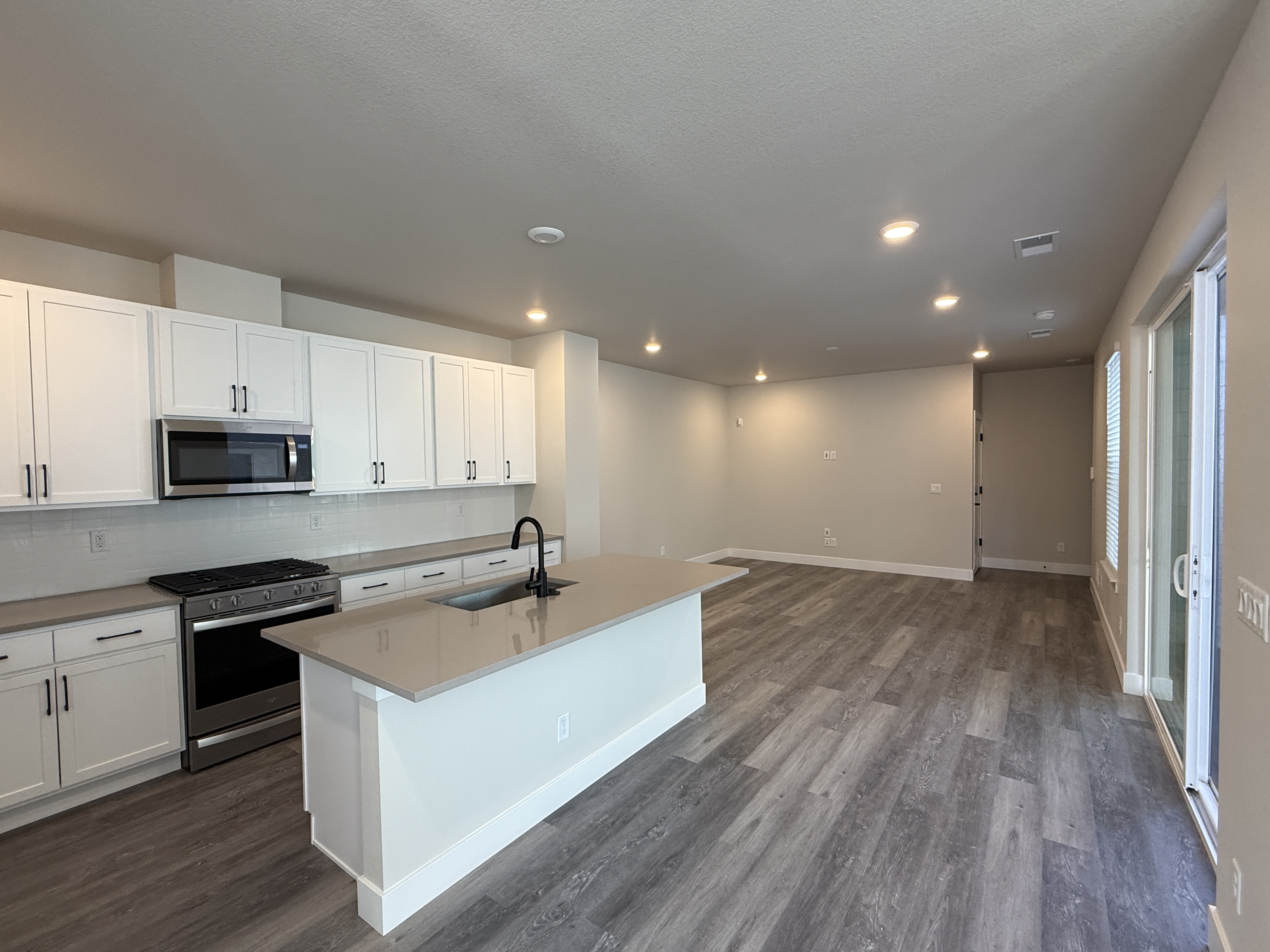 8896 Yellowcress Street – photo 2