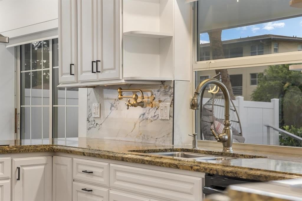 1419 NE 57th Street – photo 5