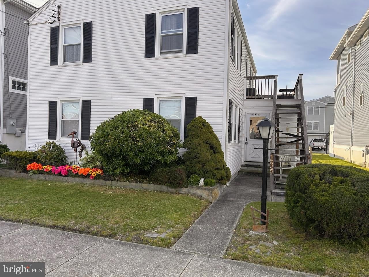 1335 Simpson Avenue – photo 2