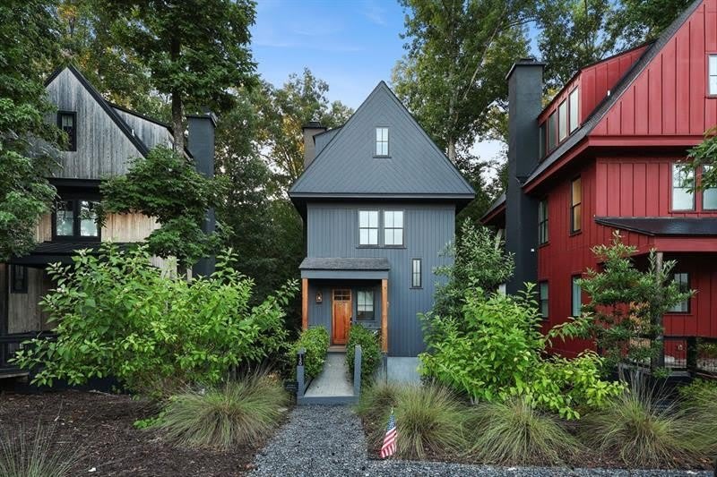 130 Arcadia Avenue – photo 2