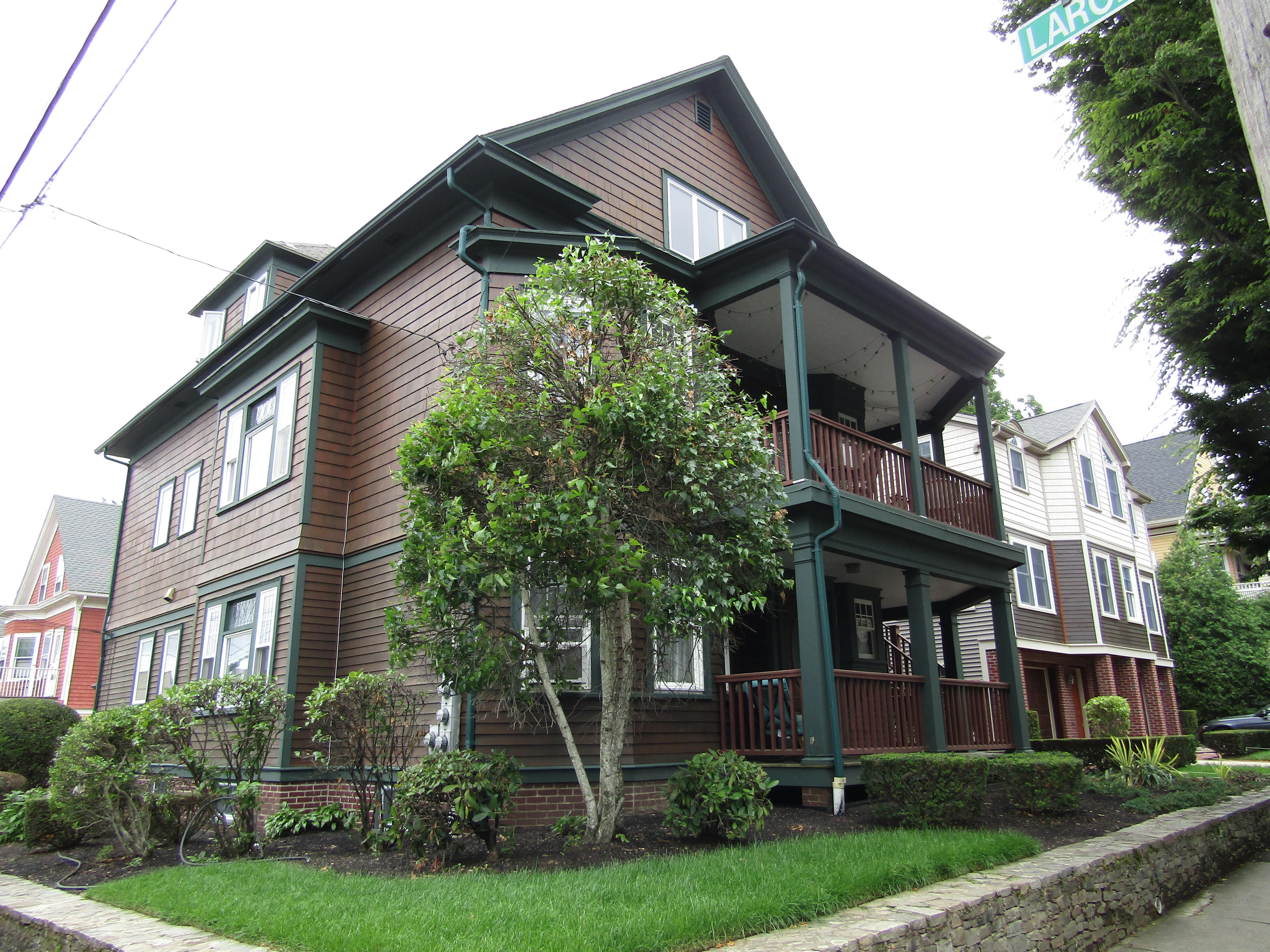 561 Hope Street – photo 2