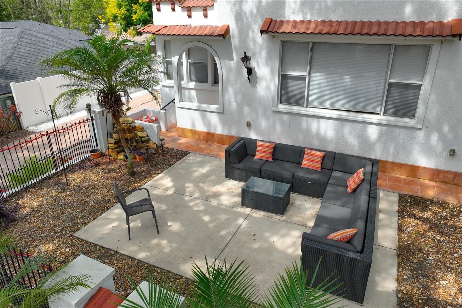 229 E 6TH Avenue – photo 3