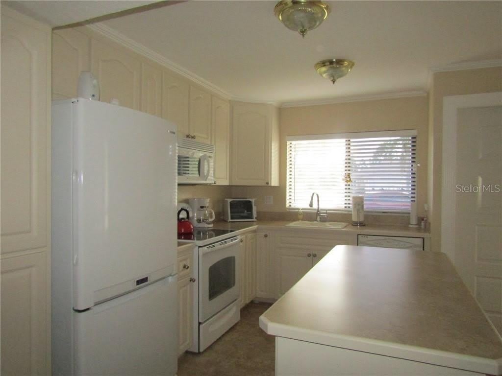 1211 SAXONY CIRCLE A-1 – photo 3