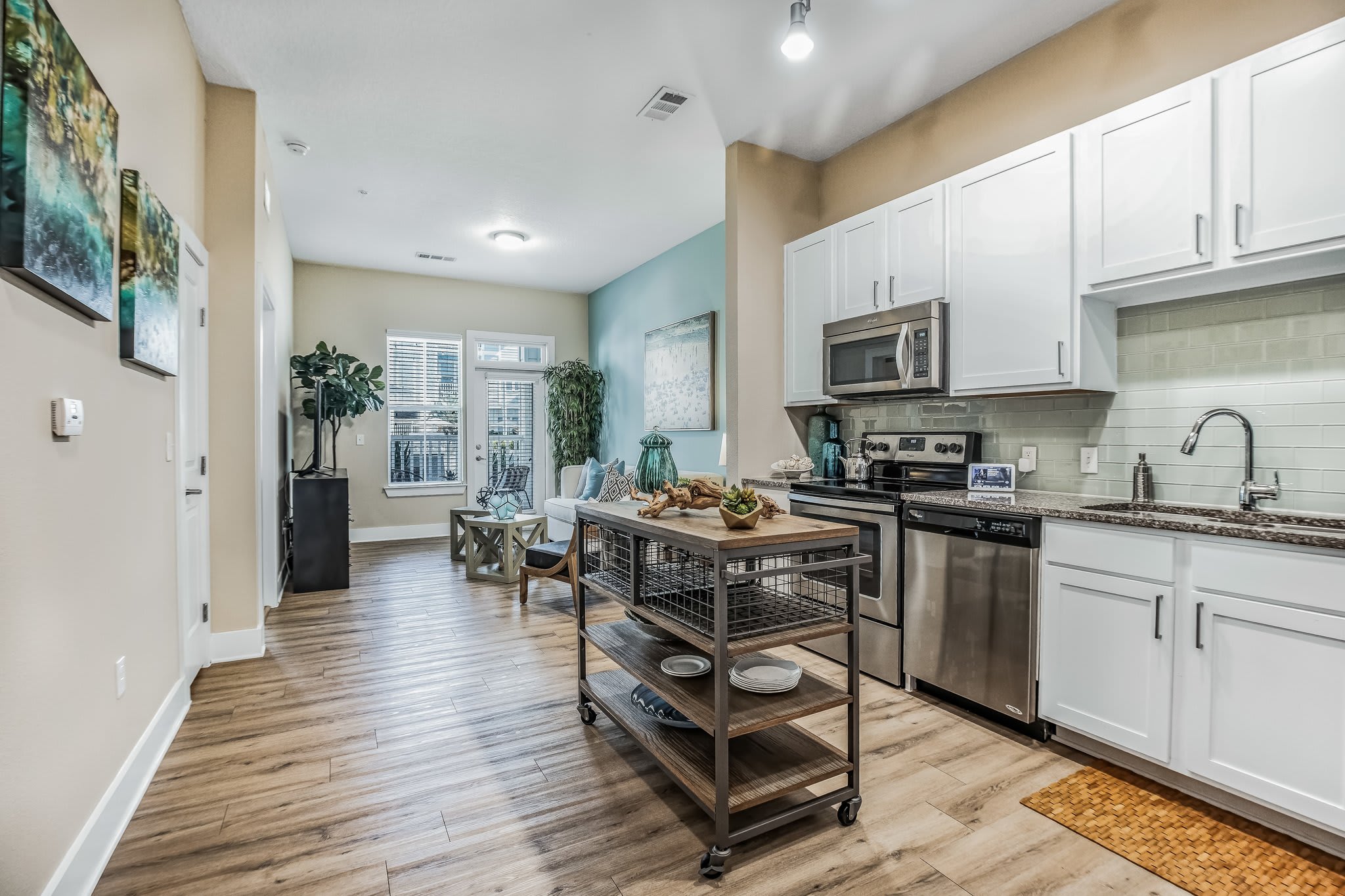 BluWater Apartments – photo 1