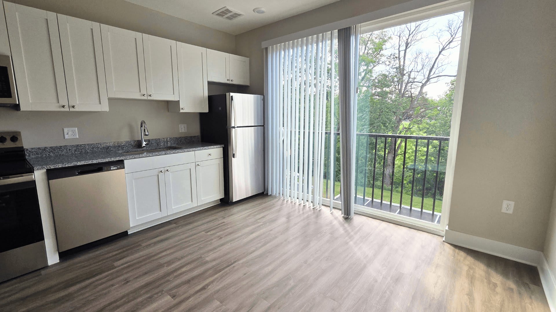 Greenwood Commons – photo 1