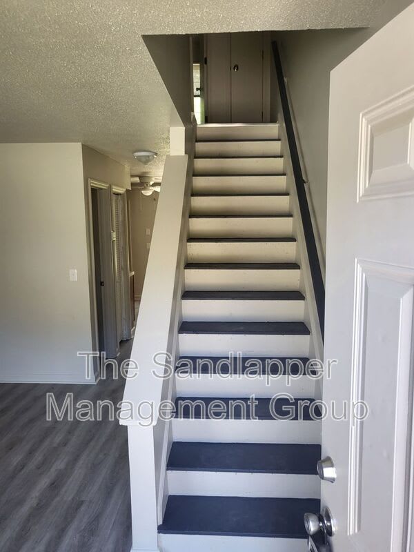 126 Langley Drive – photo 2