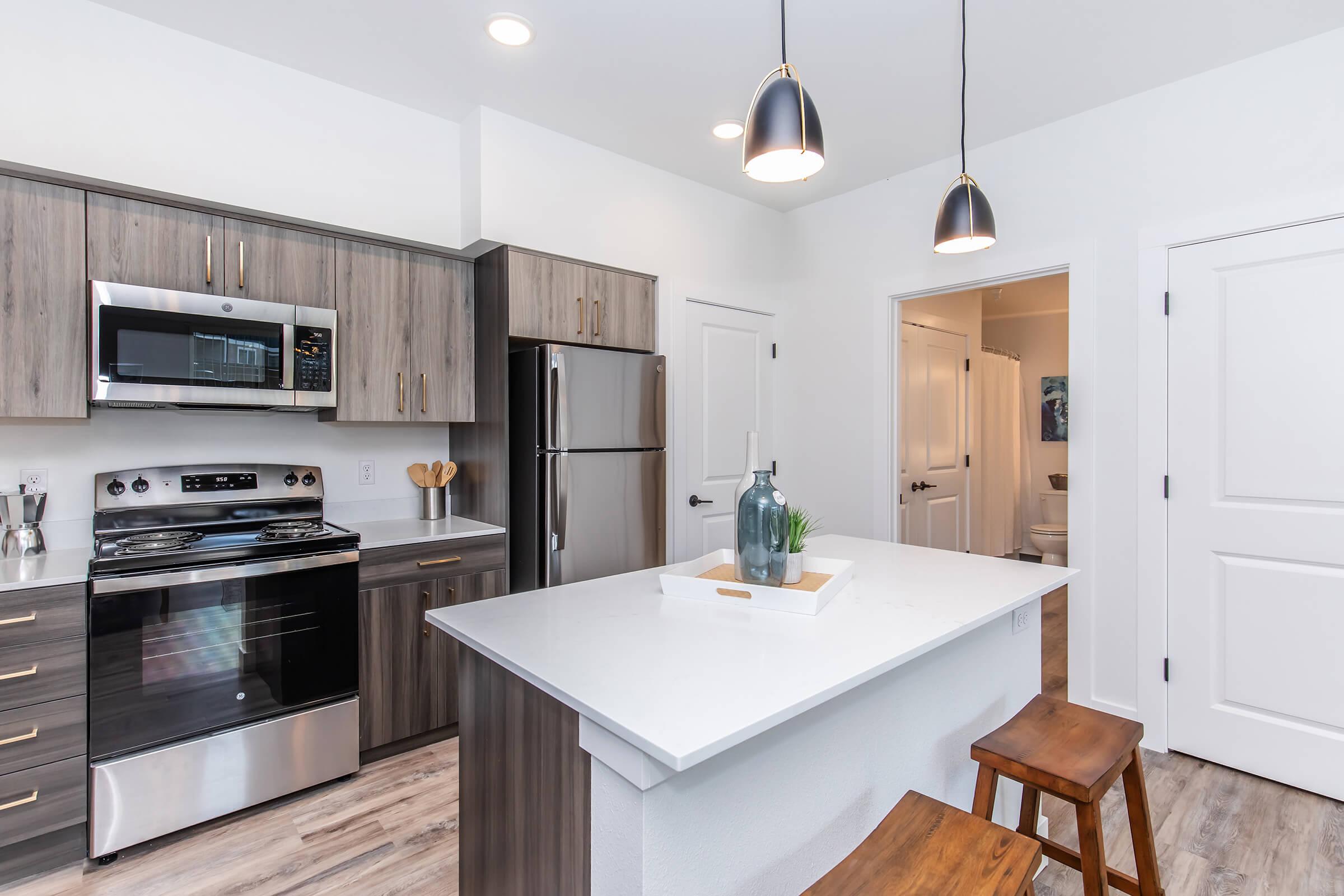 Lakeview Apartments – photo 5