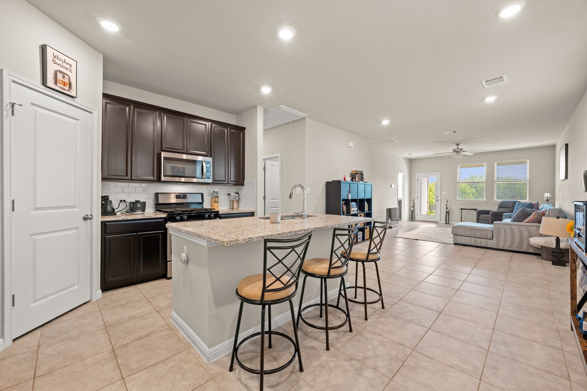 329 Serpens Street – photo 3