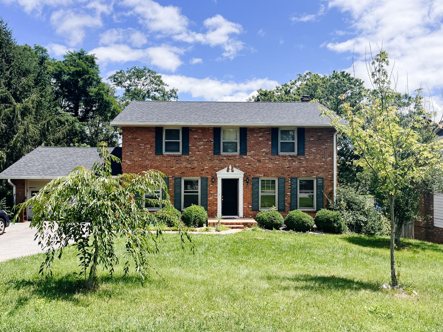 4 Bedroom, 2.5 Bath House – photo 2