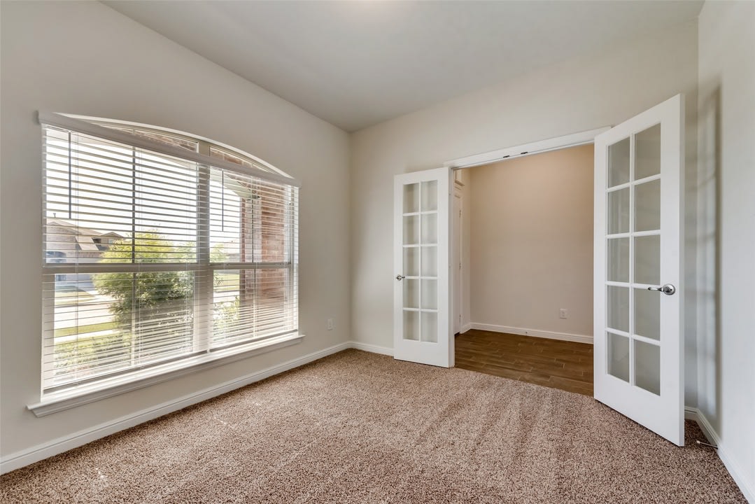 415 Helm Ln – photo 5