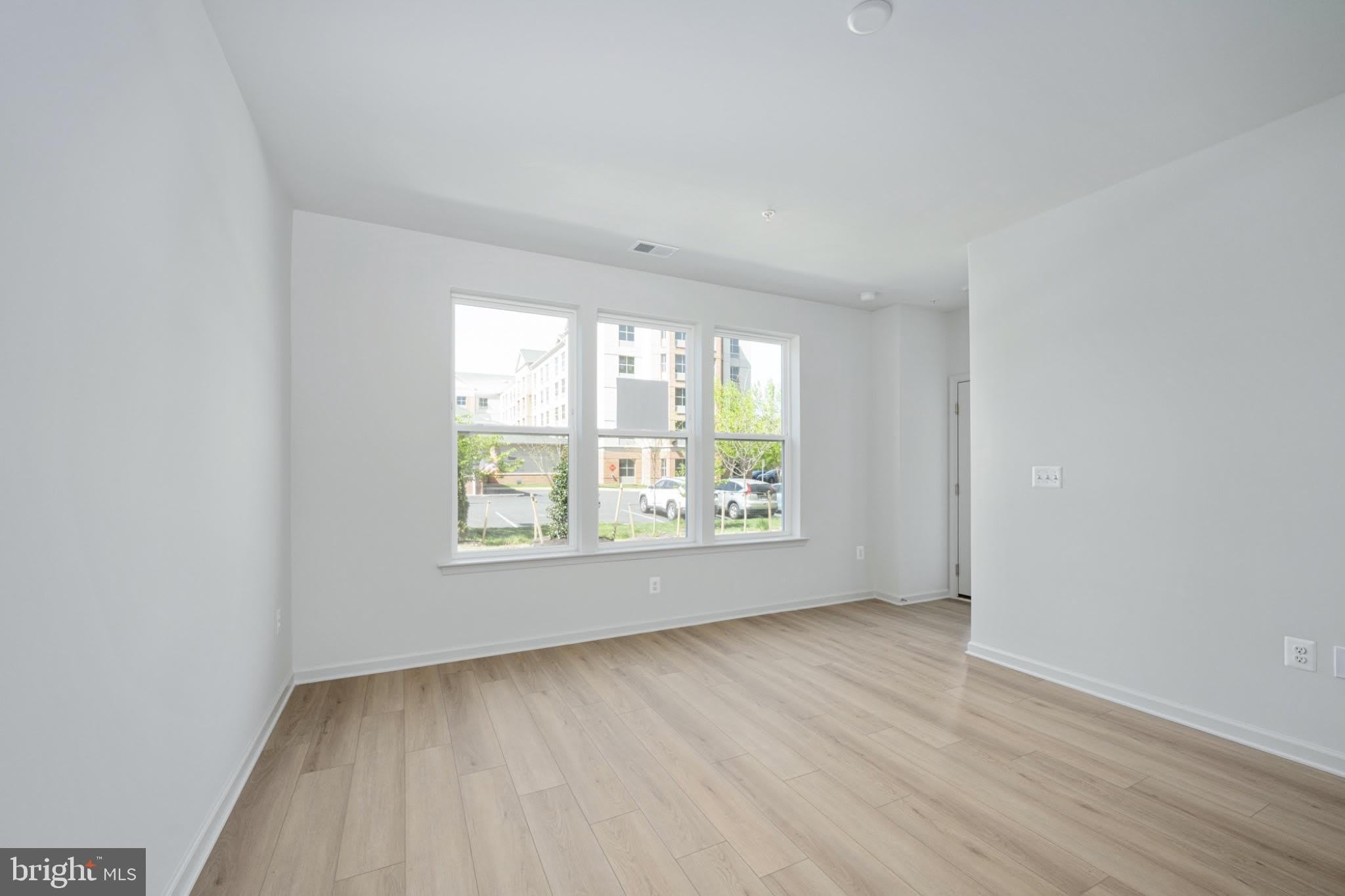 2630 NEABSCO COMMON Place – photo 2