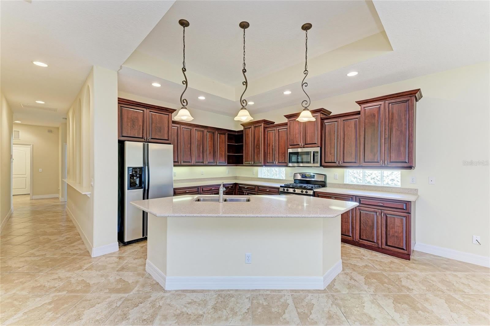 650 CRANE PRAIRIE Way – photo 4