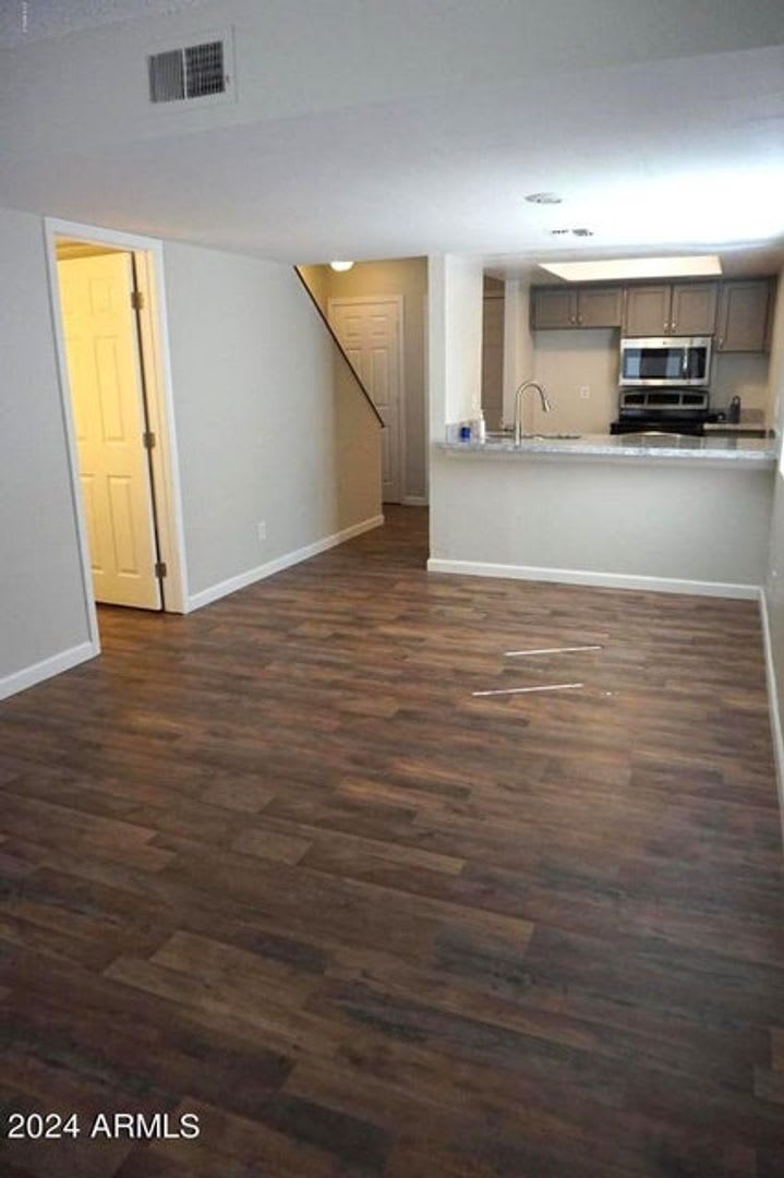 Nice 2 bedroom townhouse! – photo 2