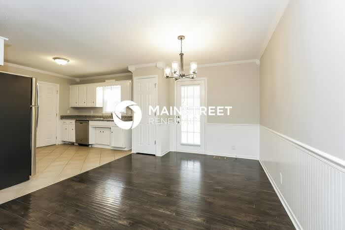 324 Mayflower Drive – photo 3