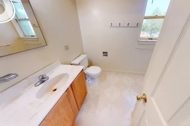 319 Catherine Street – photo 5