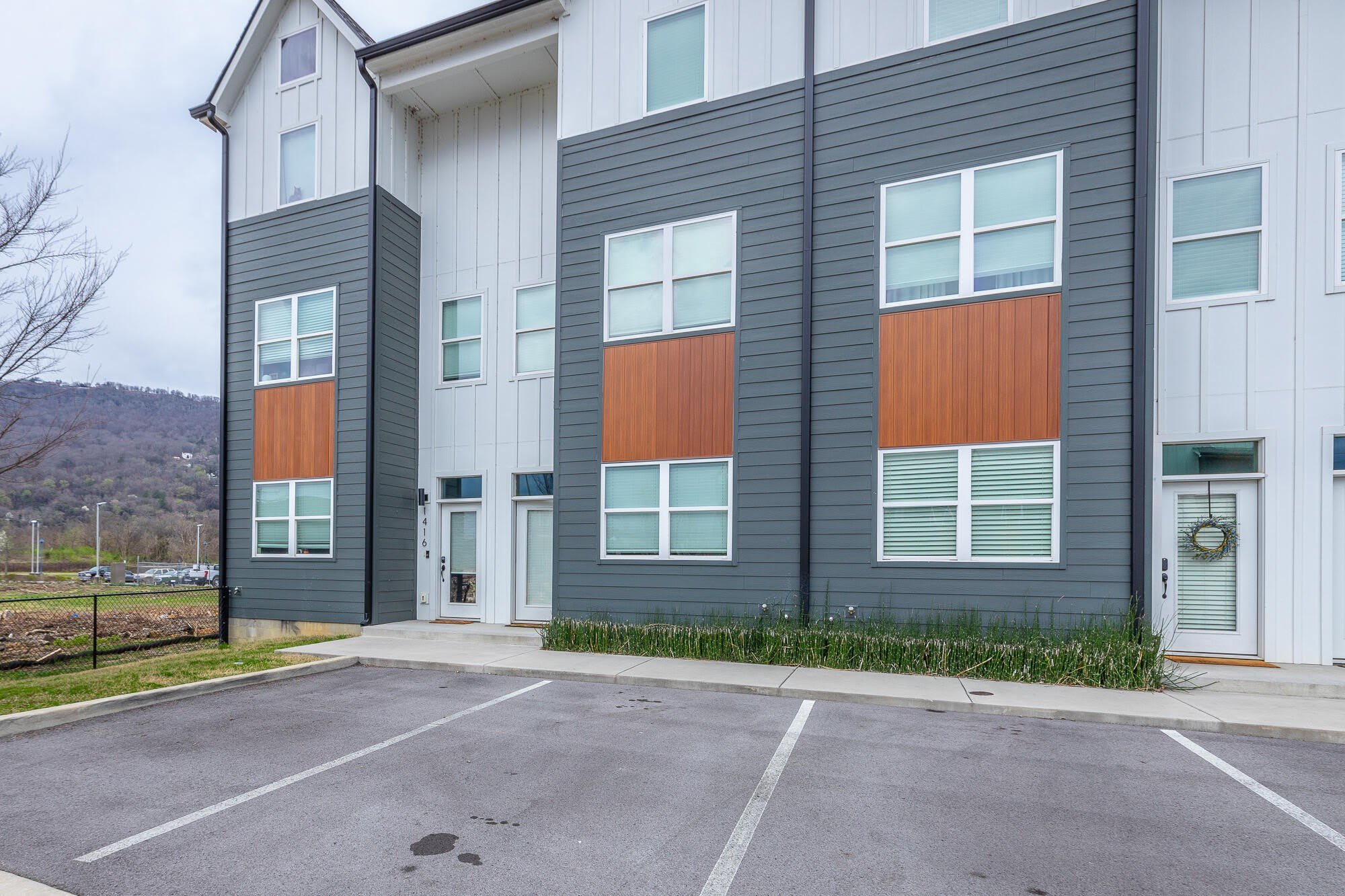 1420 Stockyard Place – photo 3