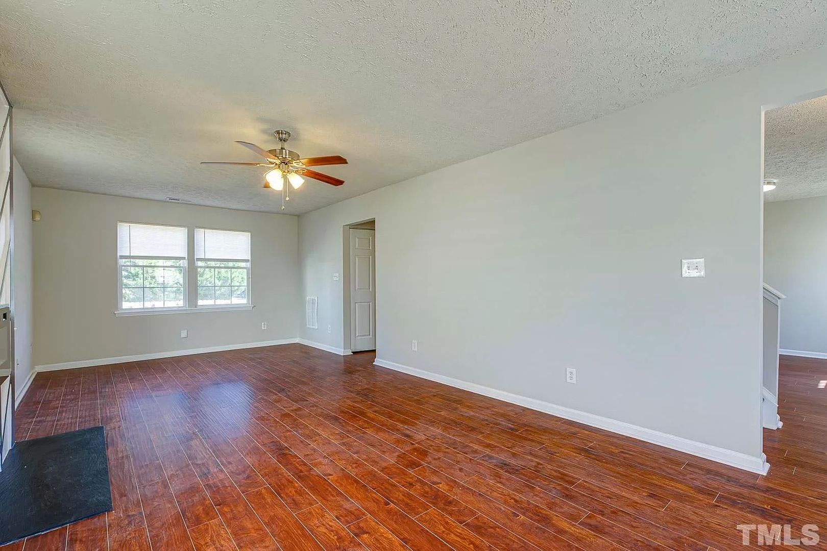 Room in 3 Bedroom Home at Sana Ct – photo 5