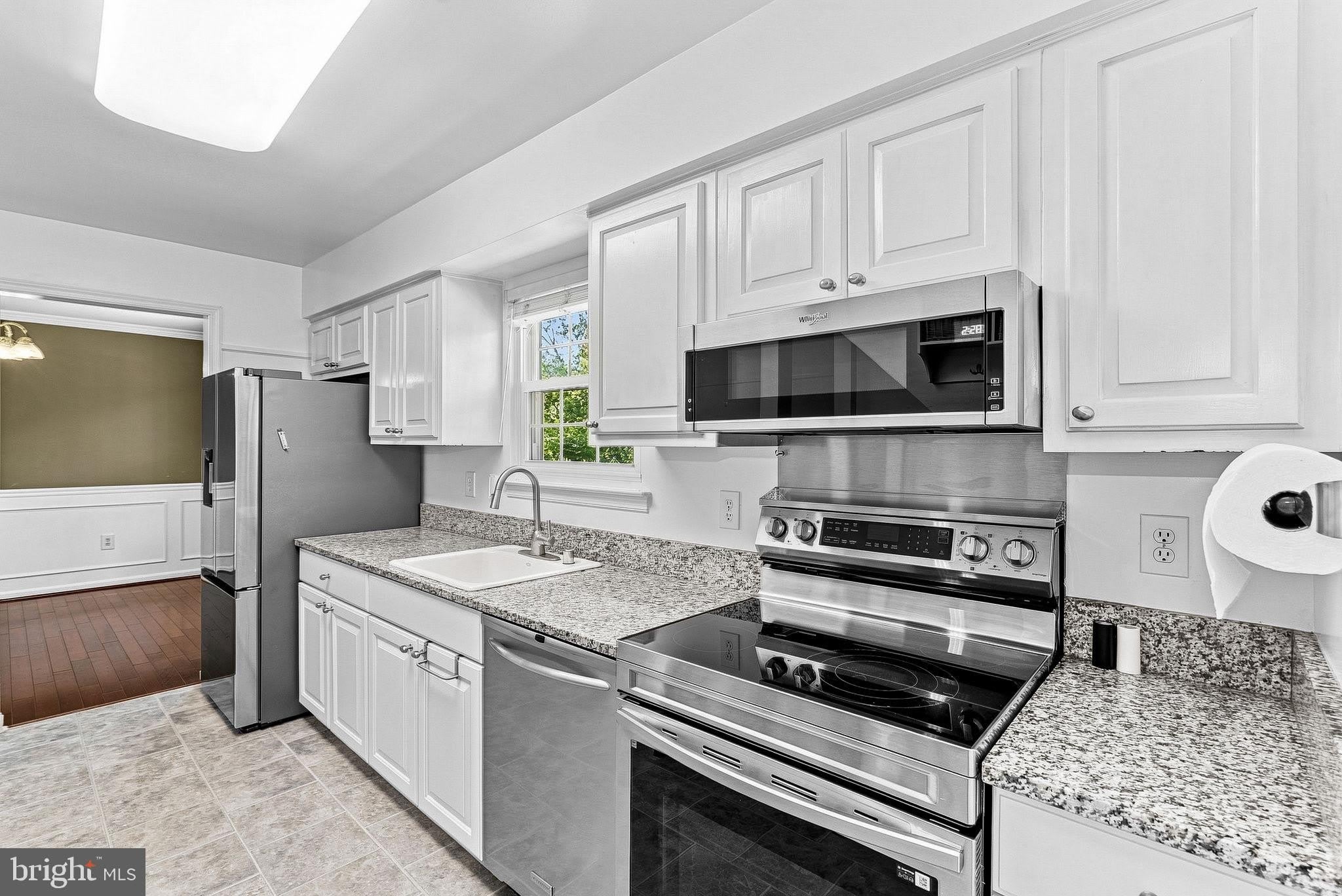 10163 YORKTOWN Way – photo 4