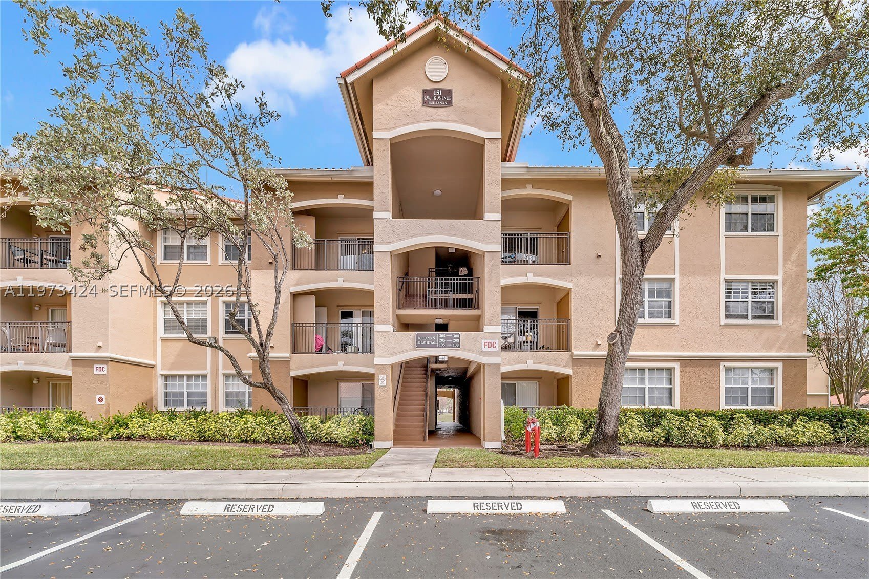 151 SW 117th Ave – photo 1
