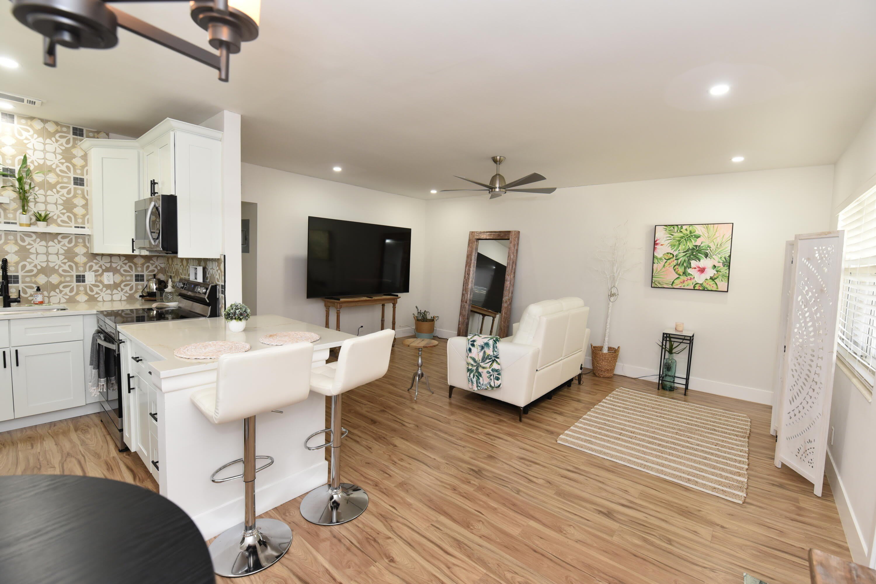 112 Salisbury – photo 5