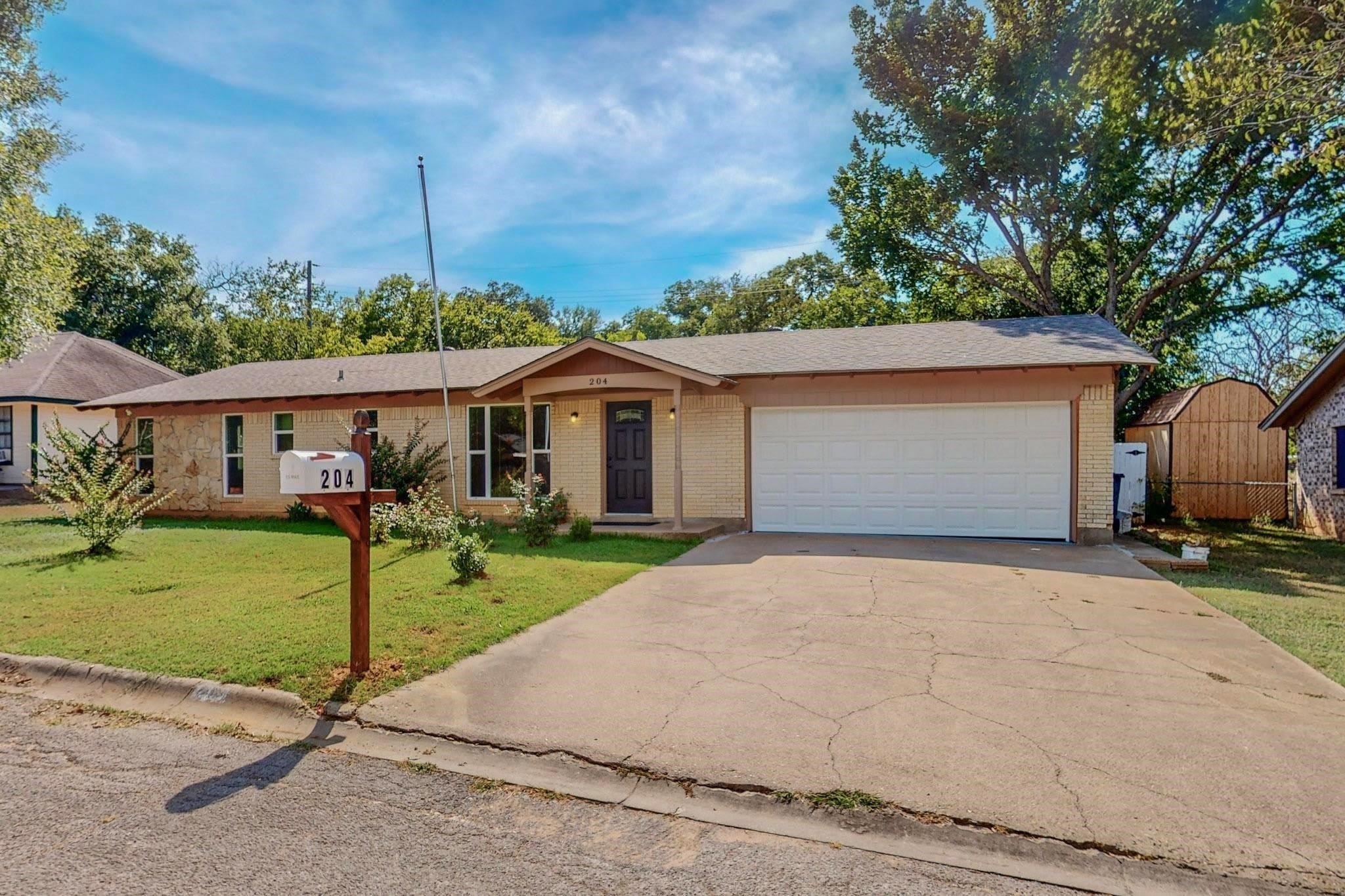 204 Pine Street – photo 3
