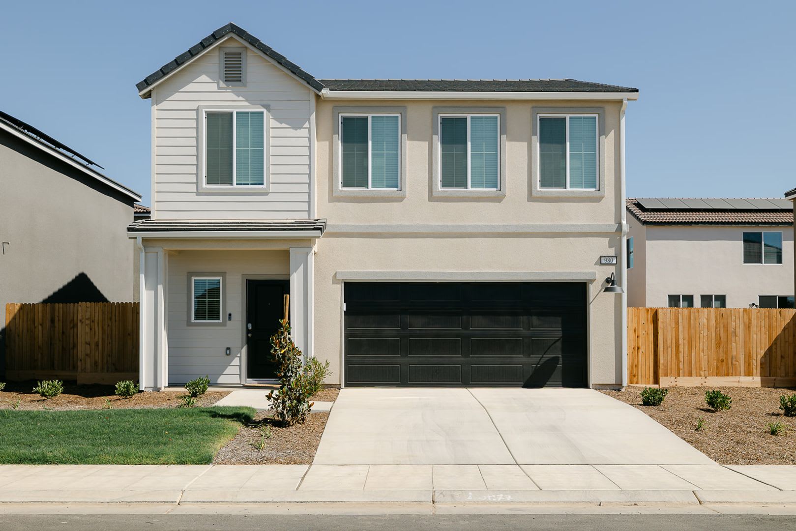 BRAND NEW 4/2.5 Lennar In Riverstone Community – photo 1