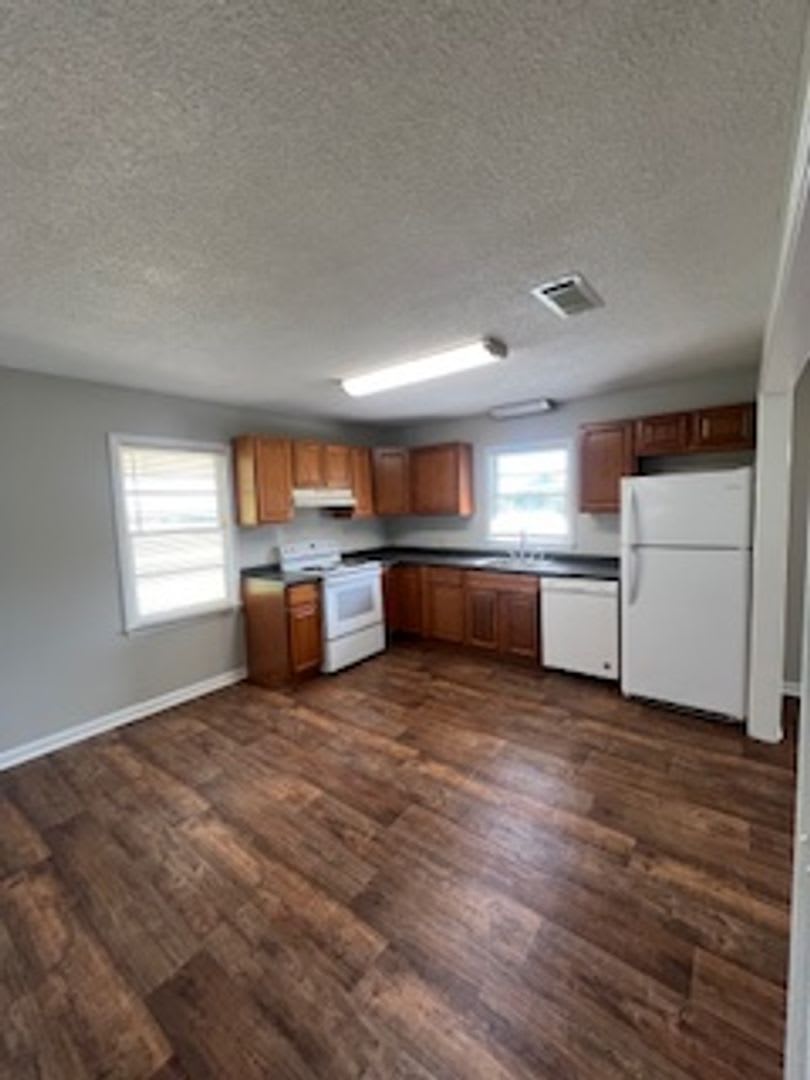 79 Rj Kennedy Rd – photo 1