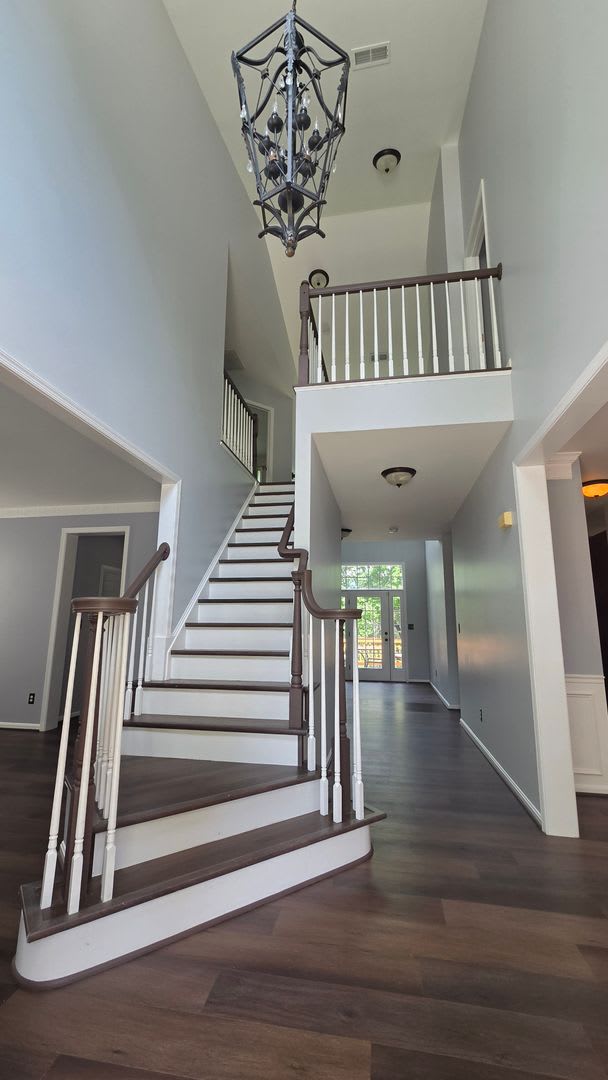Luxurious Kingstowne Home – photo 2