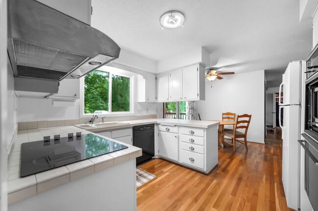 2755 Olive Lane North – photo 5