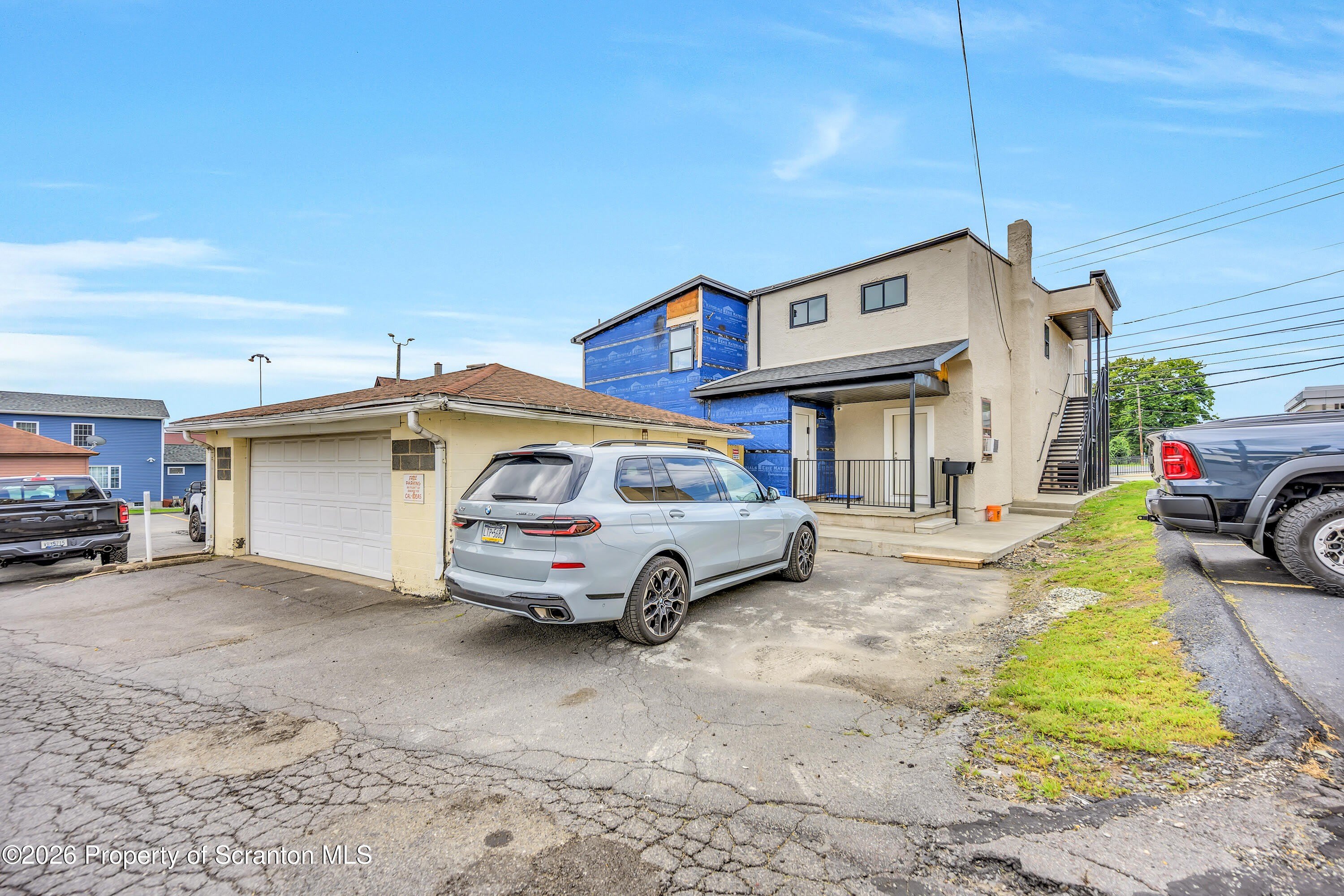 111 S Blakely Street – photo 3