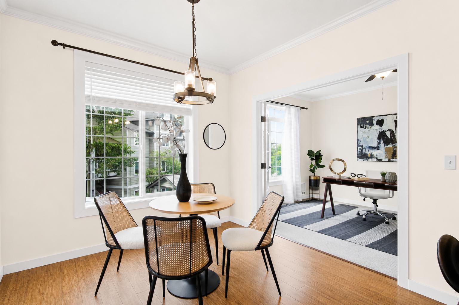 18505 Southeast Newport Way – photo 3